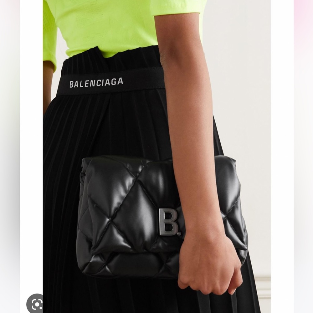BALENCIAGA PARIS 619450 TOUCH PUFFY CLUTCH BAG CALF LEATHER BLACK new